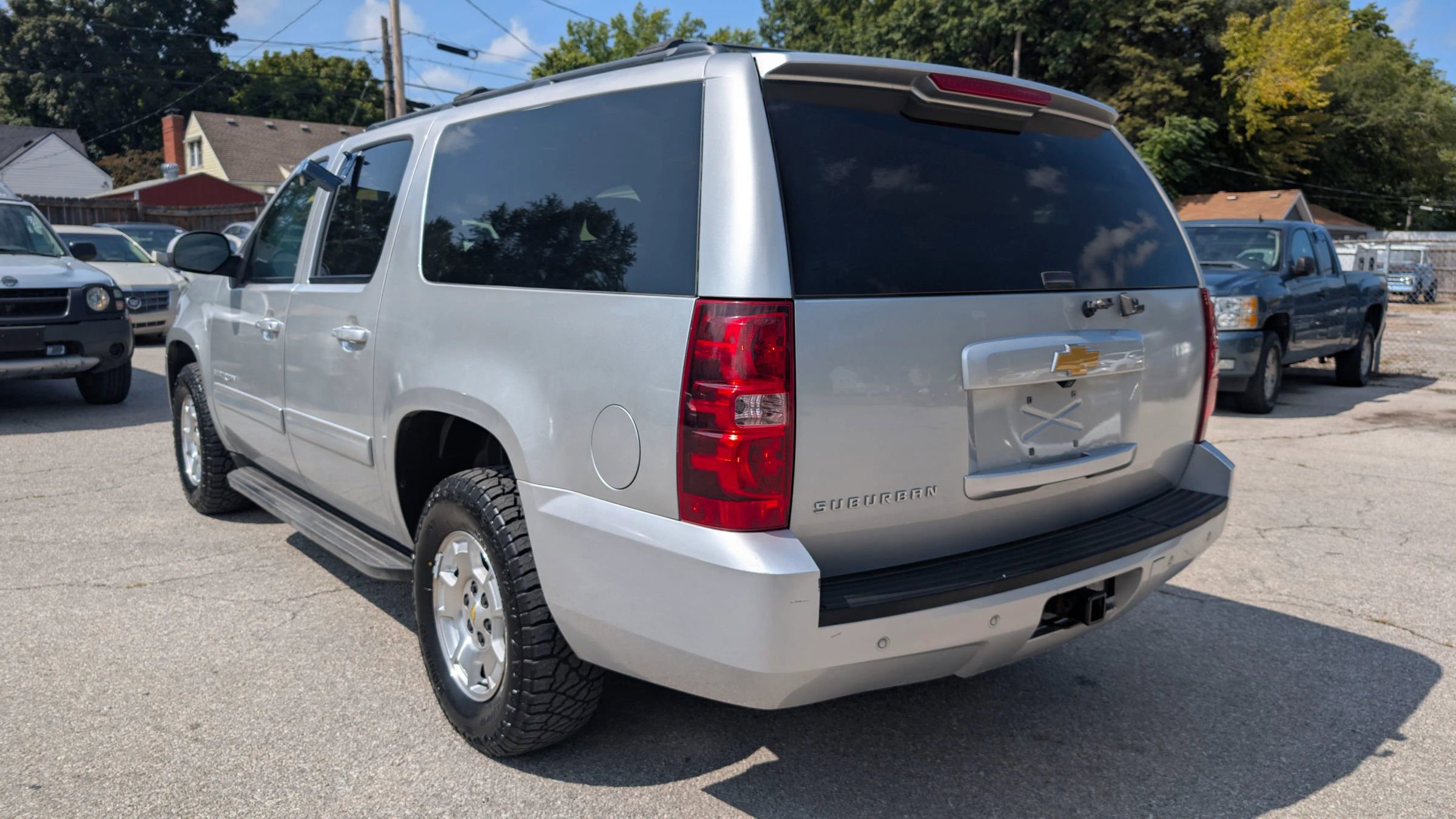 Used 2013 Chevrolet Suburban LS w/ Convenience Package 1 image 3