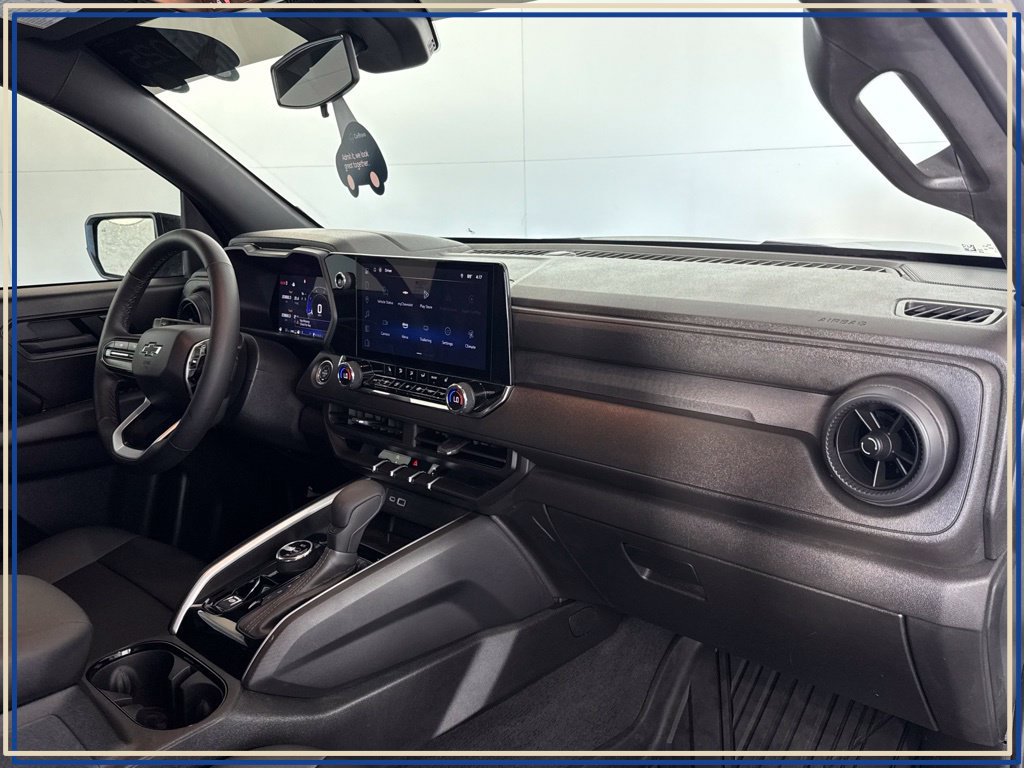 Certified 2025 Chevrolet Colorado Trail Boss AWD/4WD image 44