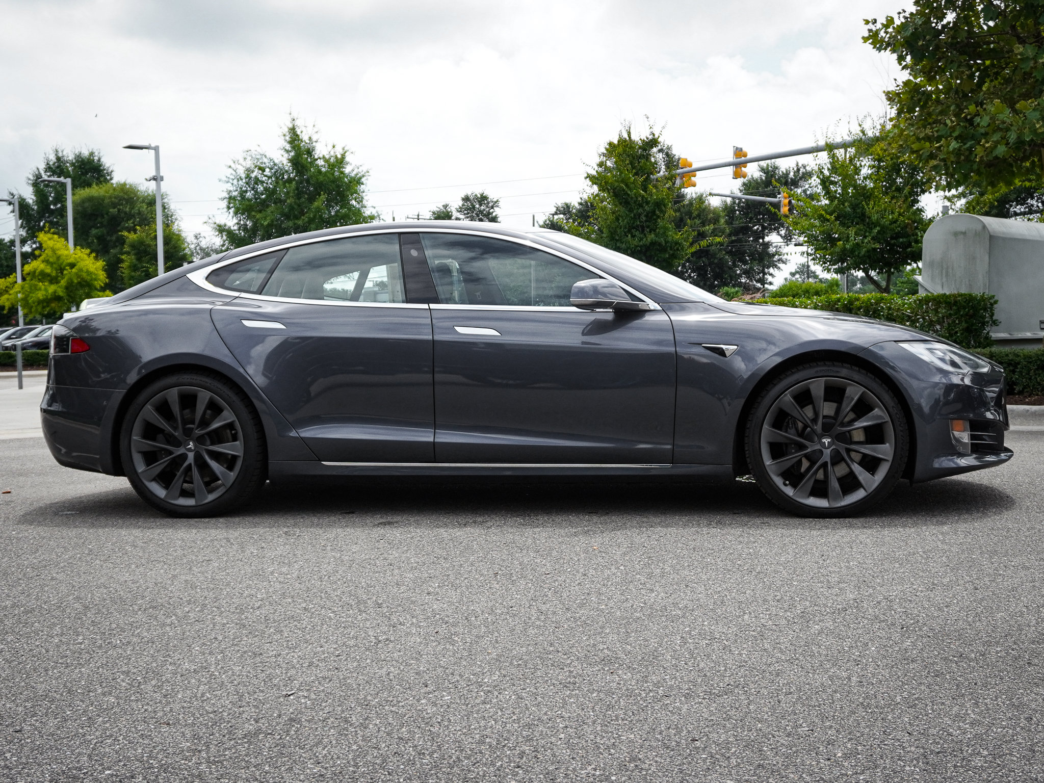 Used 2020 Tesla Model S Long Range AWD/4WD image 11