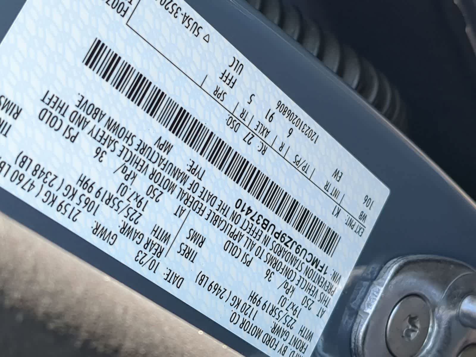Used 2023 Ford Escape Platinum image 34