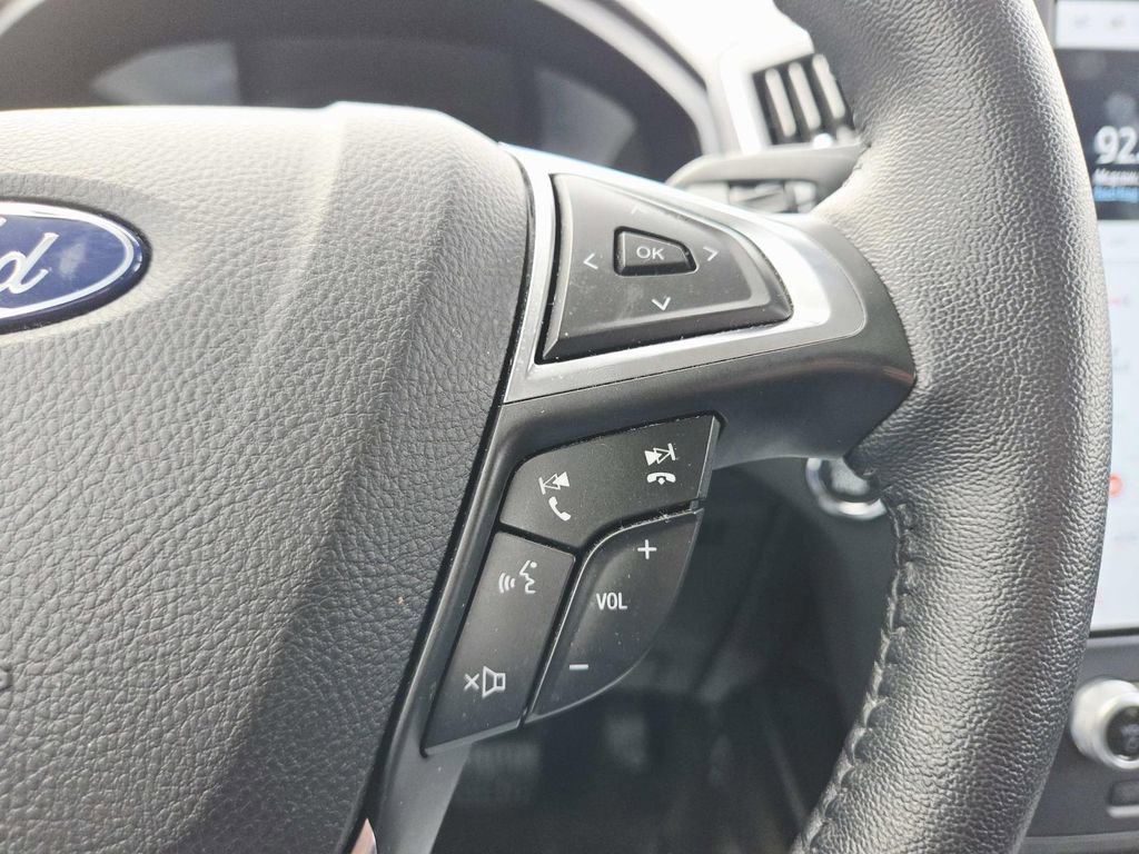 Used 2022 Ford Edge Titanium image 21