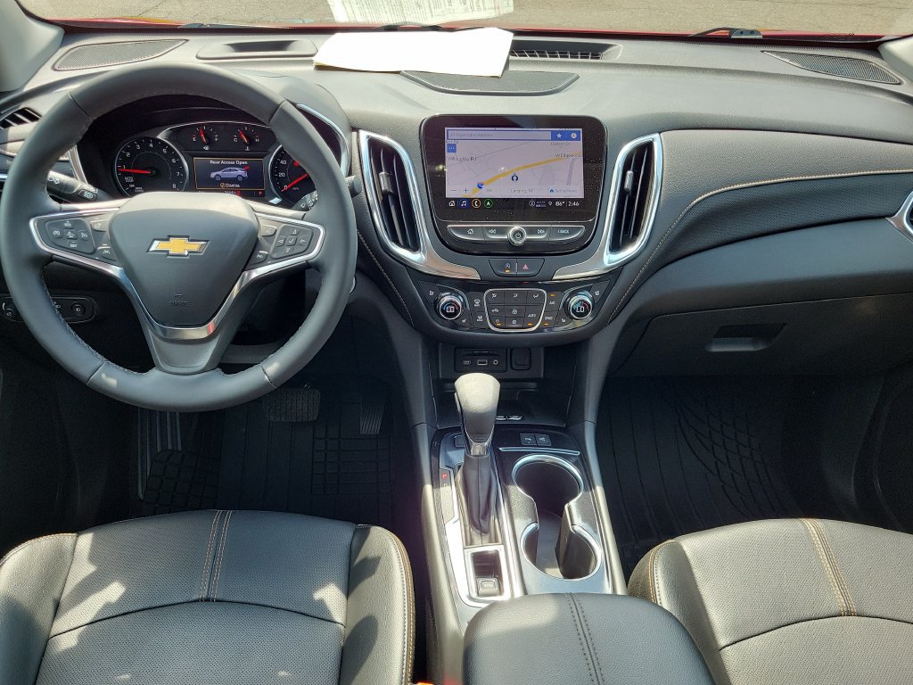 Used 2024 Chevrolet Equinox Premier AWD/4WD image 34