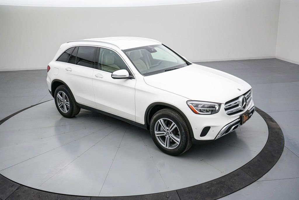 Used 2022 Mercedes-Benz GLC 300 4MATIC image 2