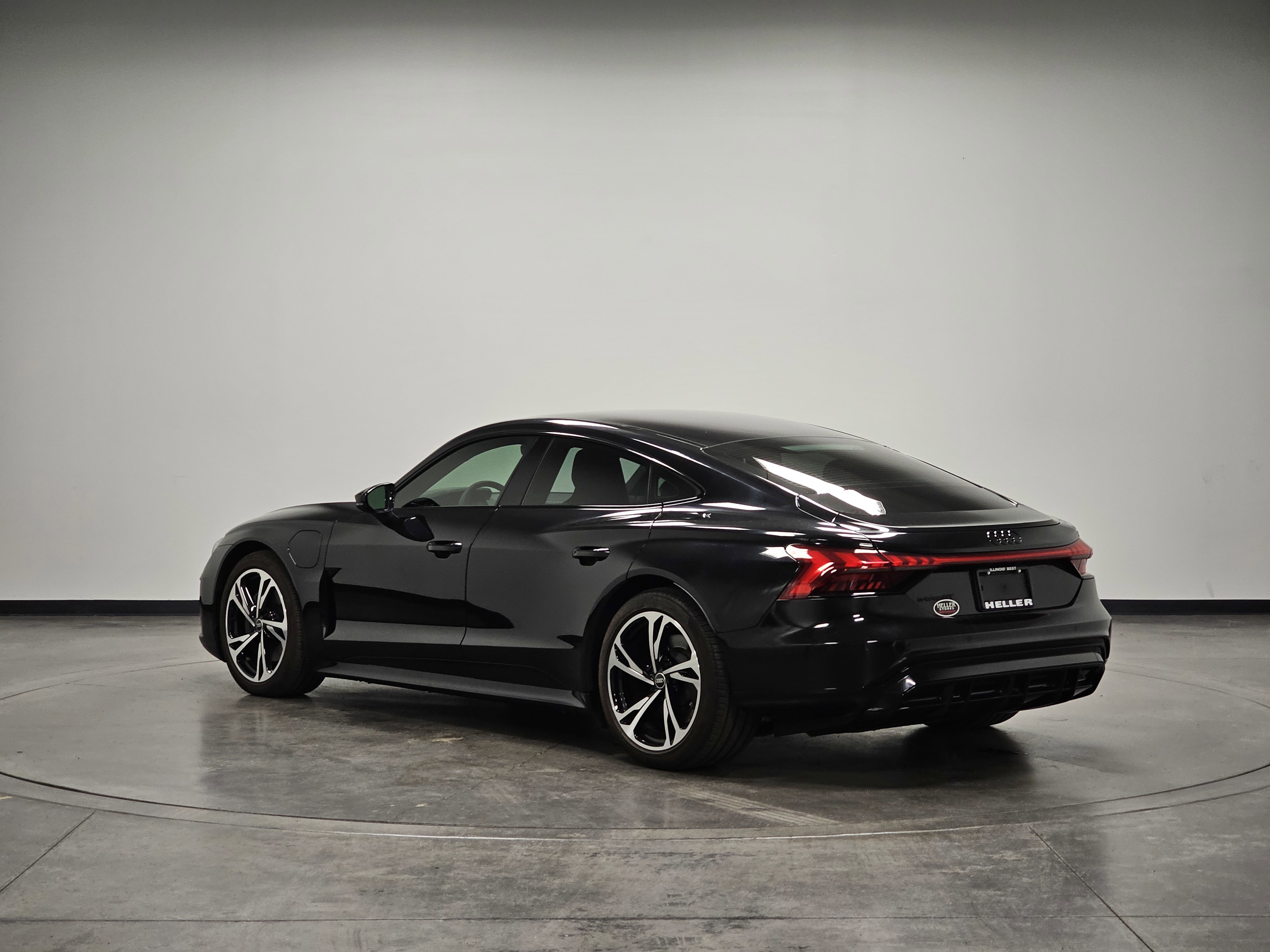 Used 2023 Audi e-tron GT Premium Plus w/ Performance Package image 6