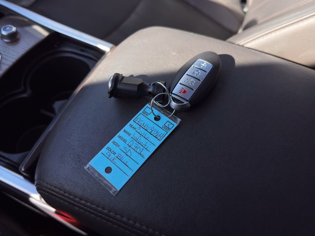 Used 2016 INFINITI Q70 L 3.7 w/ Deluxe Touring Package image 17