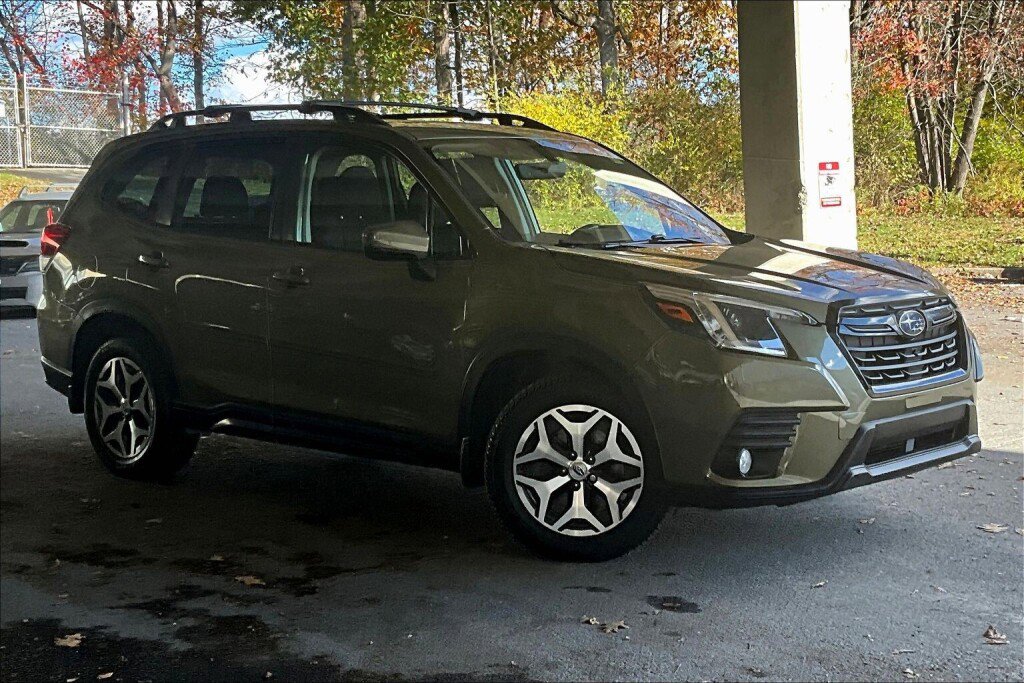 Used 2022 Subaru Forester Premium image 19