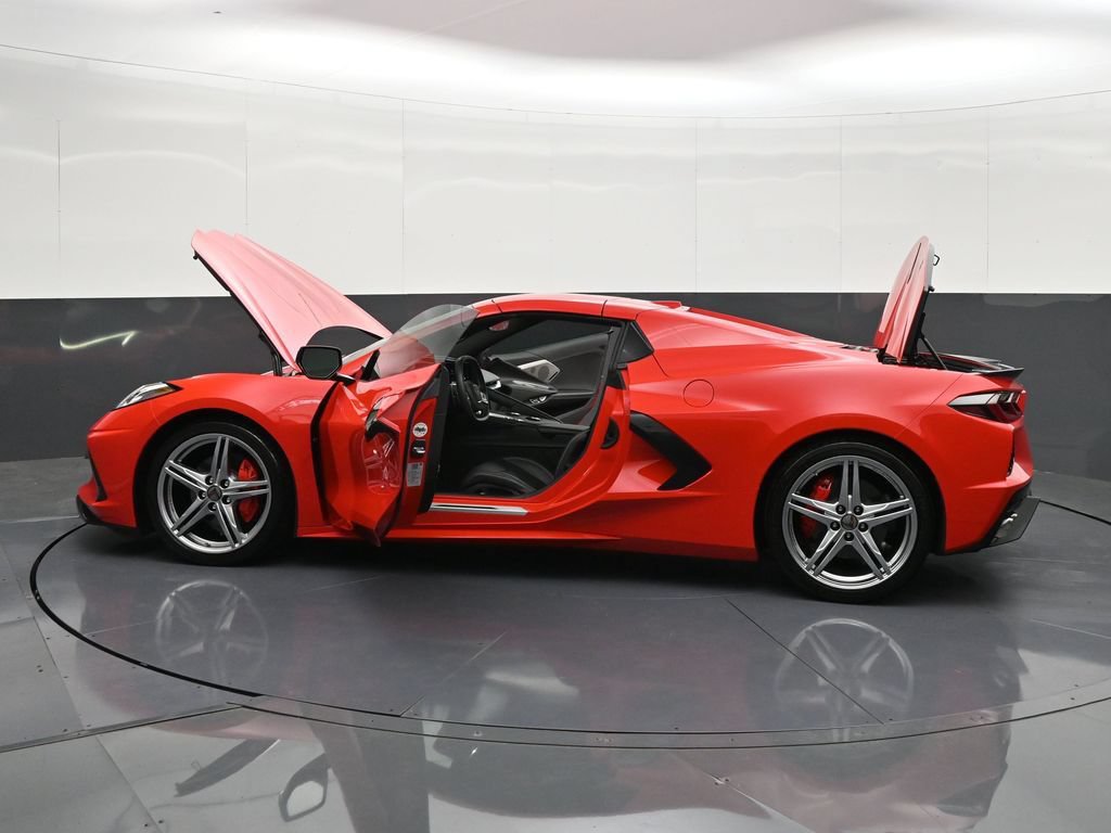 Used 2026 Chevrolet Corvette Stingray Preferred Conv w/ 2LT RWD image 36