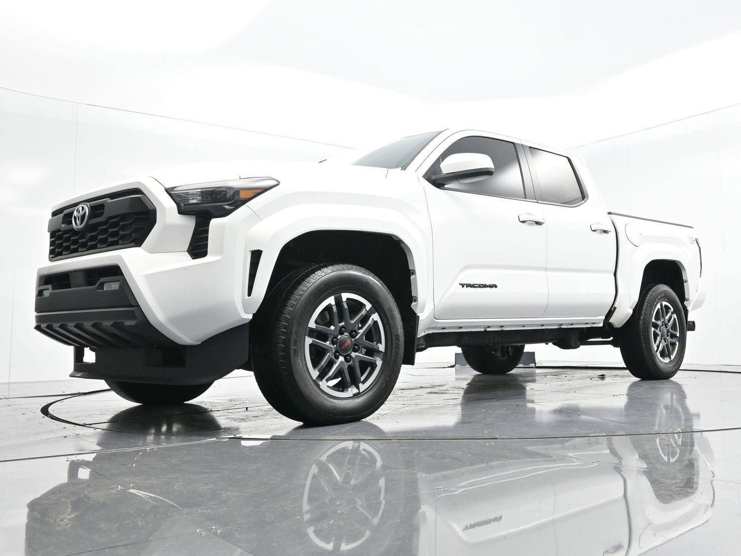 Used 2024 Toyota Tacoma TRD Sport image 44
