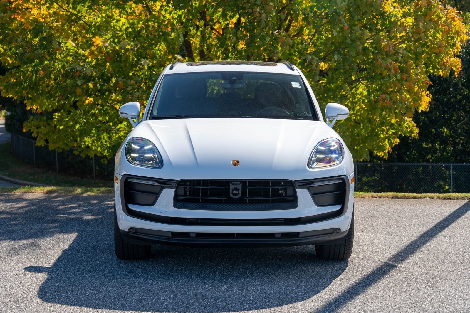 Certified 2025 Porsche Macan Base image 10