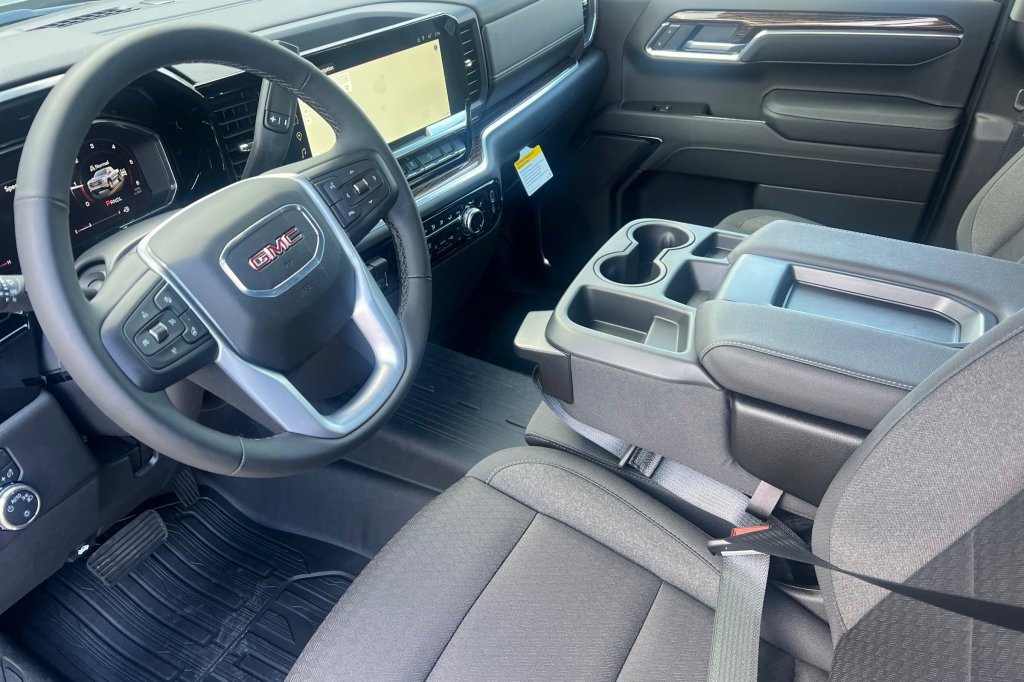 New 2026 GMC Sierra 1500 SLE image 7