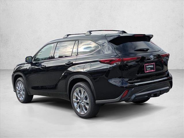 New 2025 Toyota Highlander Limited image 9