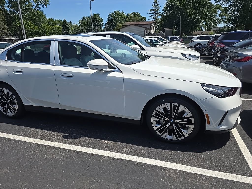 New 2026 BMW 530i xDrive image 6
