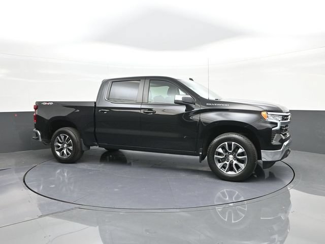 Used 2023 Chevrolet Silverado 1500 LT AWD/4WD image 17