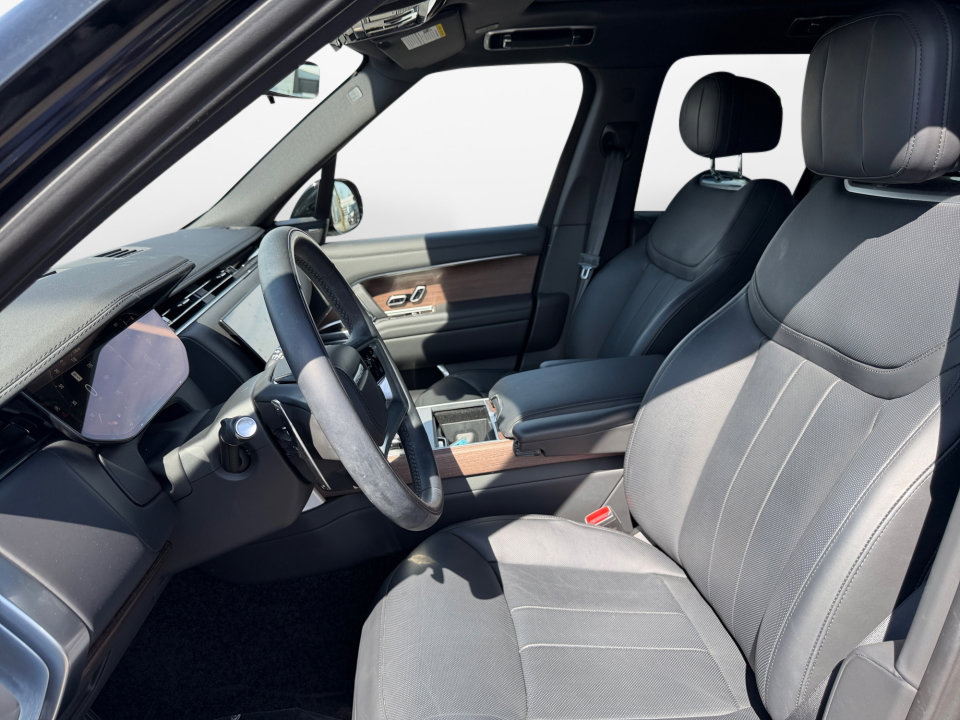 Certified 2024 Land Rover Range Rover SE AWD/4WD image 9