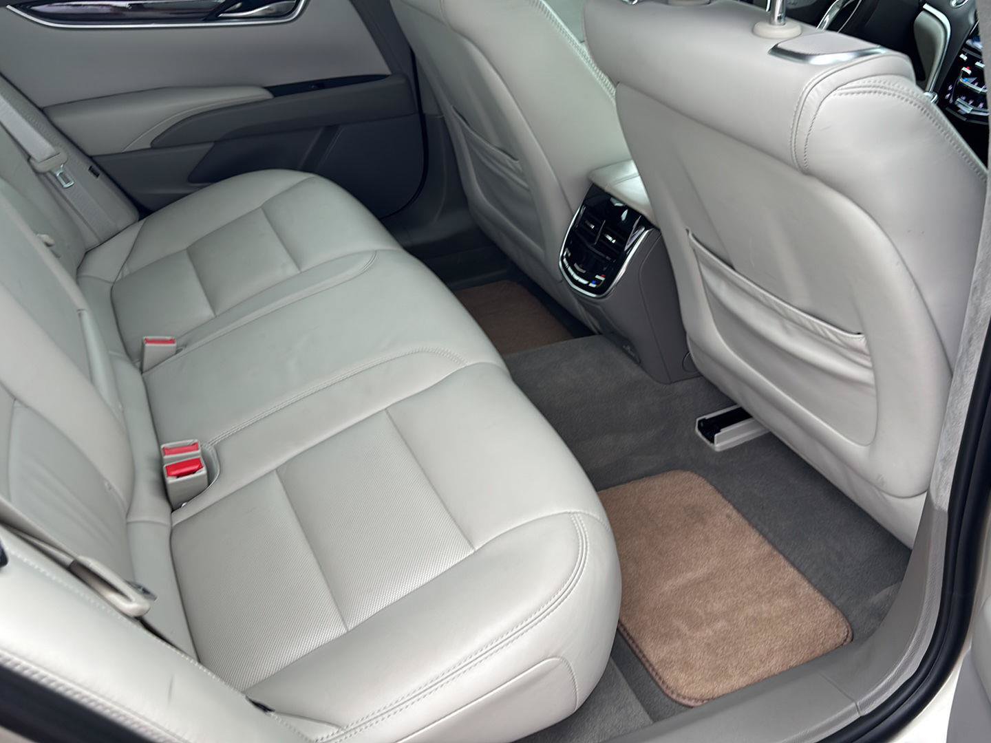 Used 2014 Cadillac XTS Platinum AWD/4WD image 23
