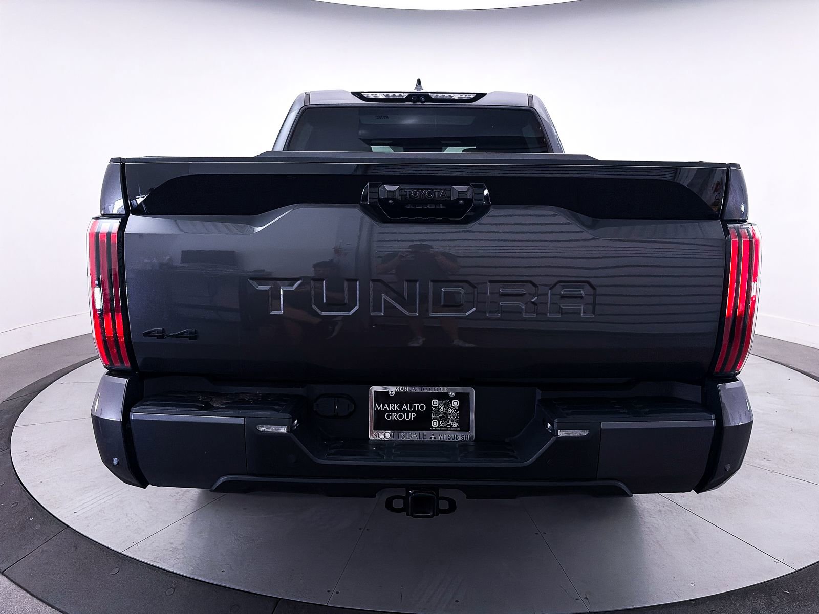 Used 2023 Toyota Tundra Platinum AWD/4WD image 15