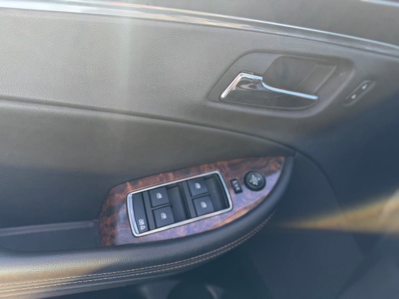 Used 2014 Chevrolet Impala LT w/ Convenience Package image 21