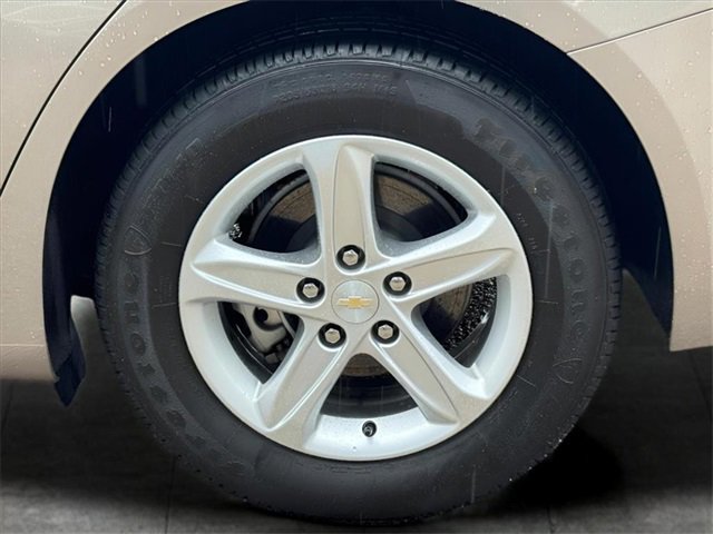 Used 2023 Chevrolet Malibu LS image 7