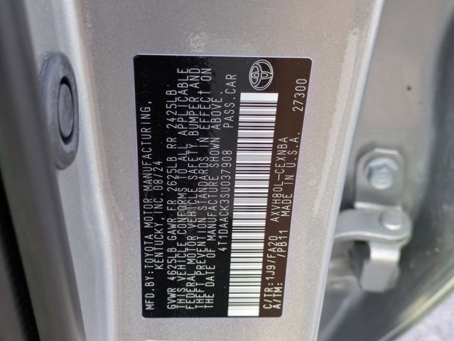 Used 2025 Toyota Camry LE image 29