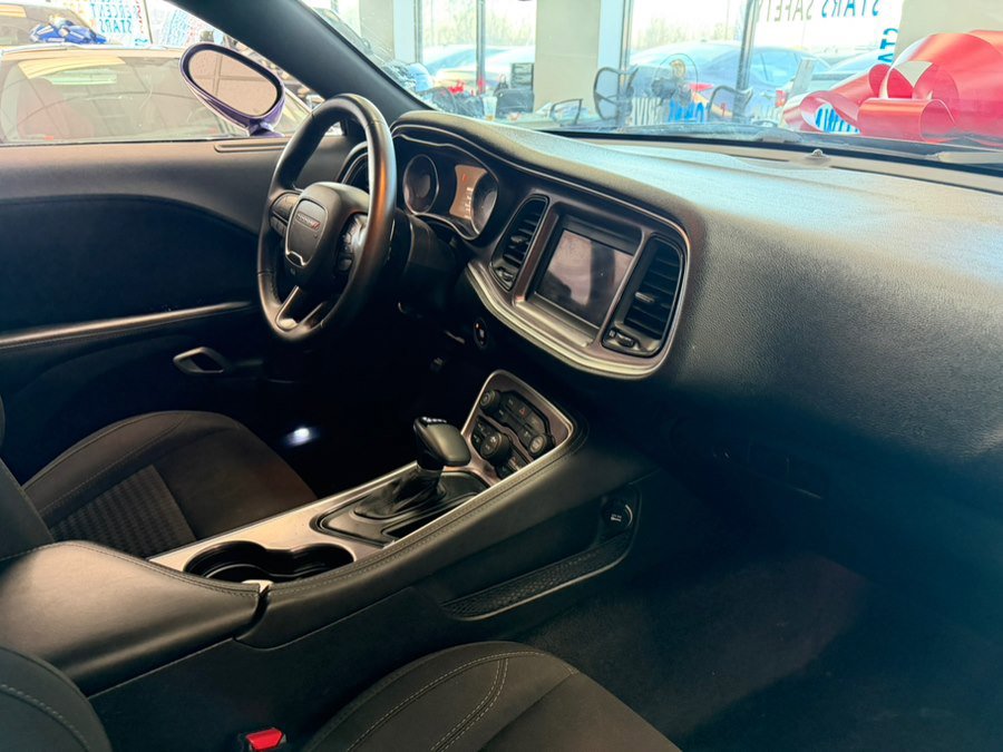 Used 2018 Dodge Challenger SXT w/ Super Sport Group (SS/T) RWD image 24