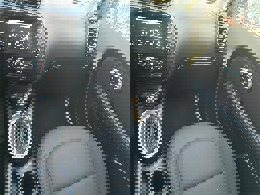 Used 2019 Kia Soul + image 20