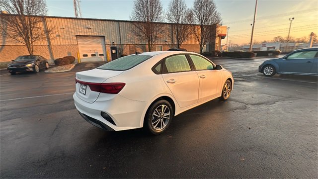 Used 2024 Kia Forte LXS image 29