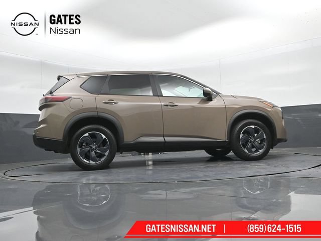 Used 2025 Nissan Rogue SV AWD/4WD image 34