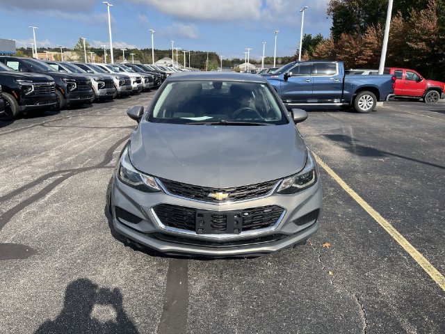 Used 2017 Chevrolet Cruze LT w/ Convenience Package FWD image 29