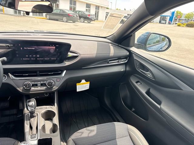 New 2026 Buick Envista Sport Touring w/ Convenience I Package FWD image 18