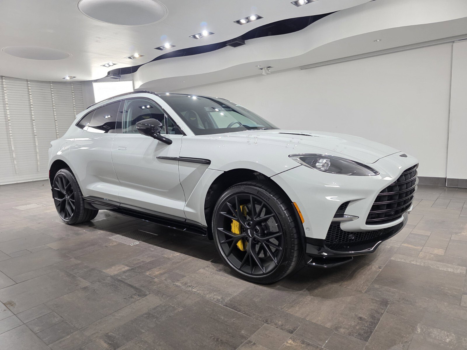 New 2026 Aston Martin DBX 707
