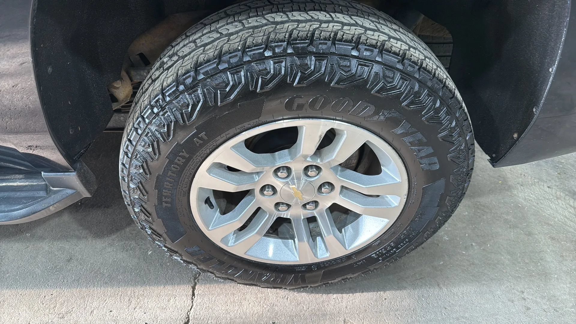 Used 2018 Chevrolet Tahoe LT AWD/4WD image 9