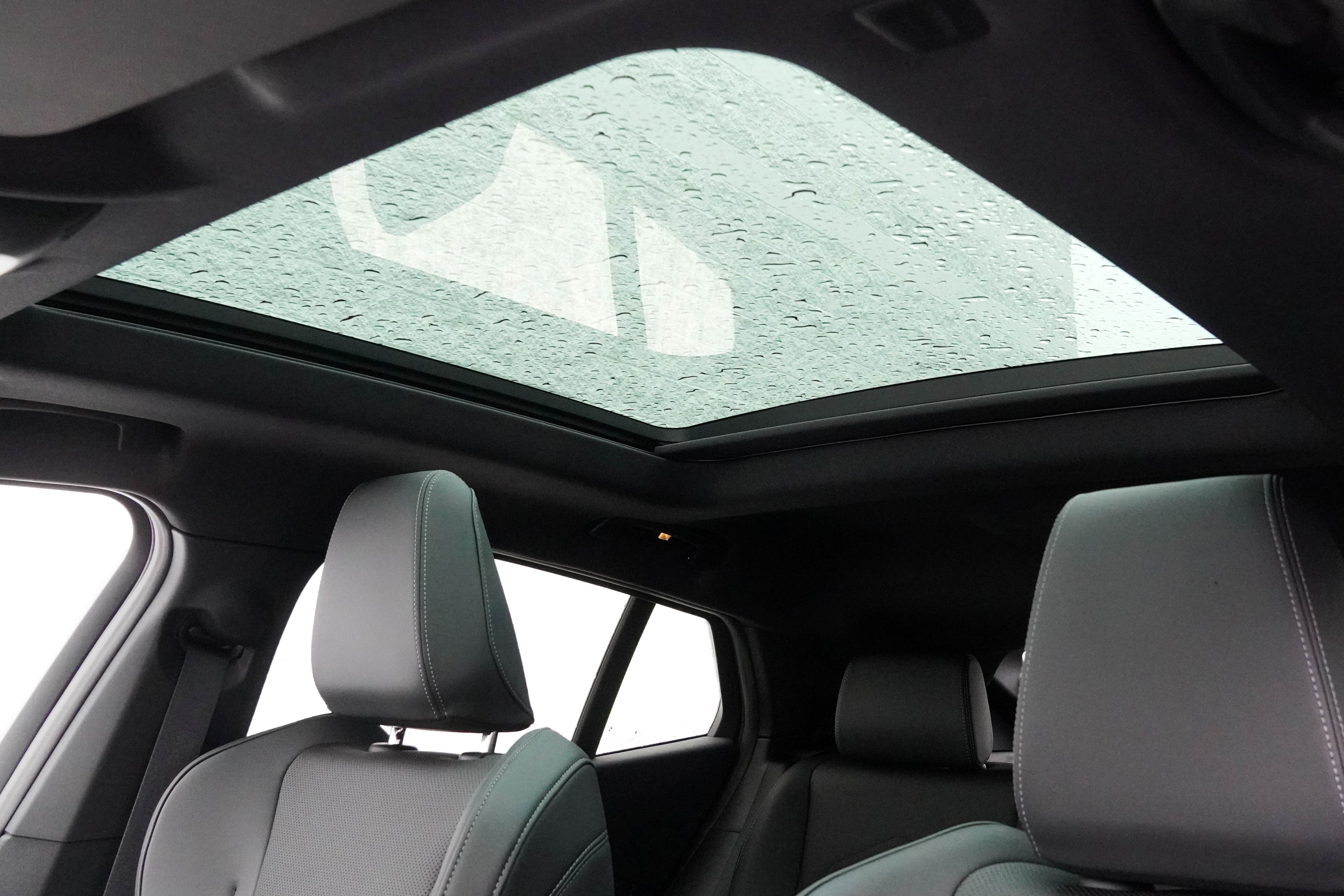 Used 2026 BMW X2 xDrive28i w/ Technology Package image 14