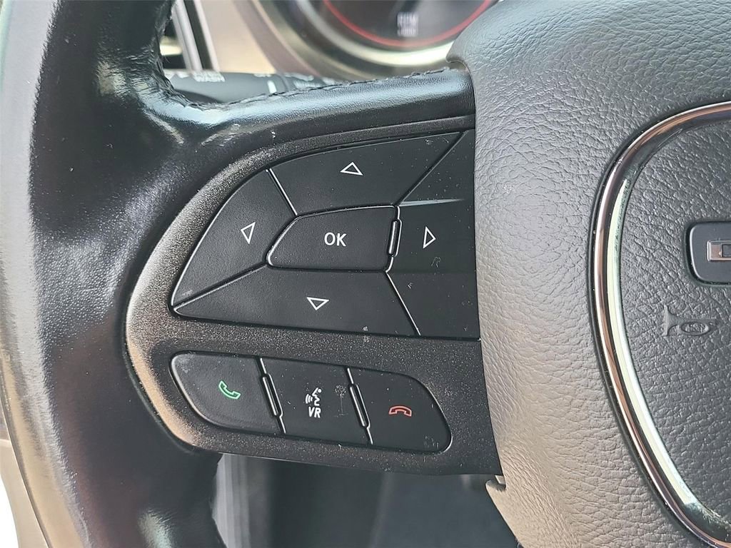 Used 2021 Dodge Challenger SXT w/ Driver Convenience Group RWD image 34