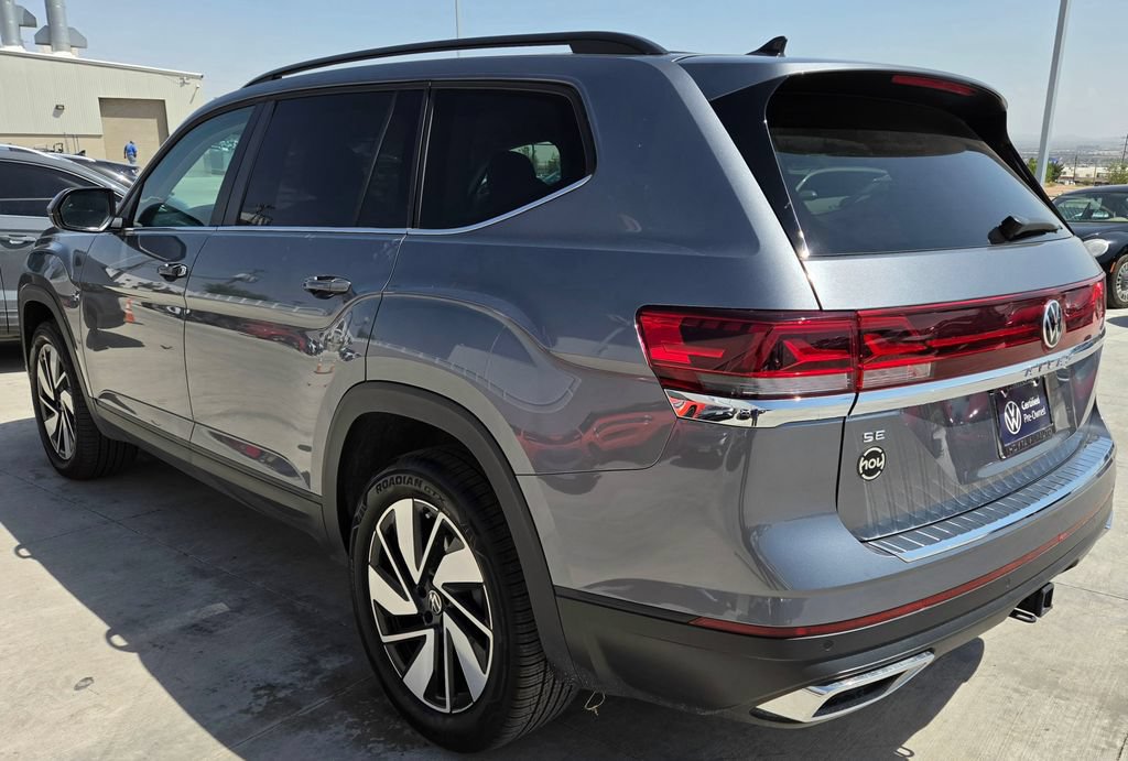 Certified 2025 Volkswagen Atlas SE FWD image 7
