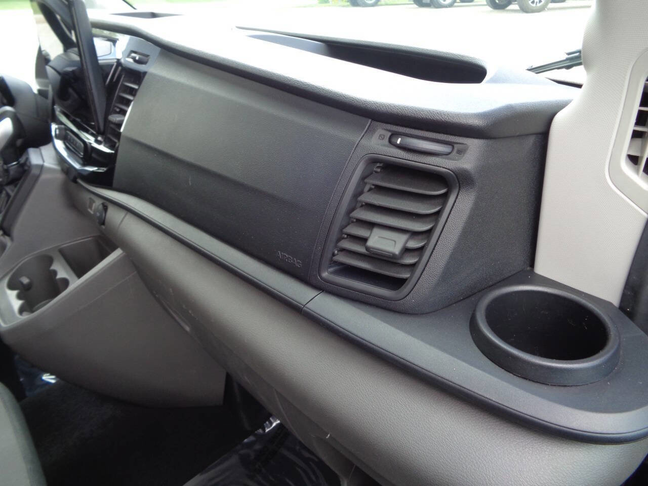 Used 2024 Ford Transit 350 XLT RWD image 35
