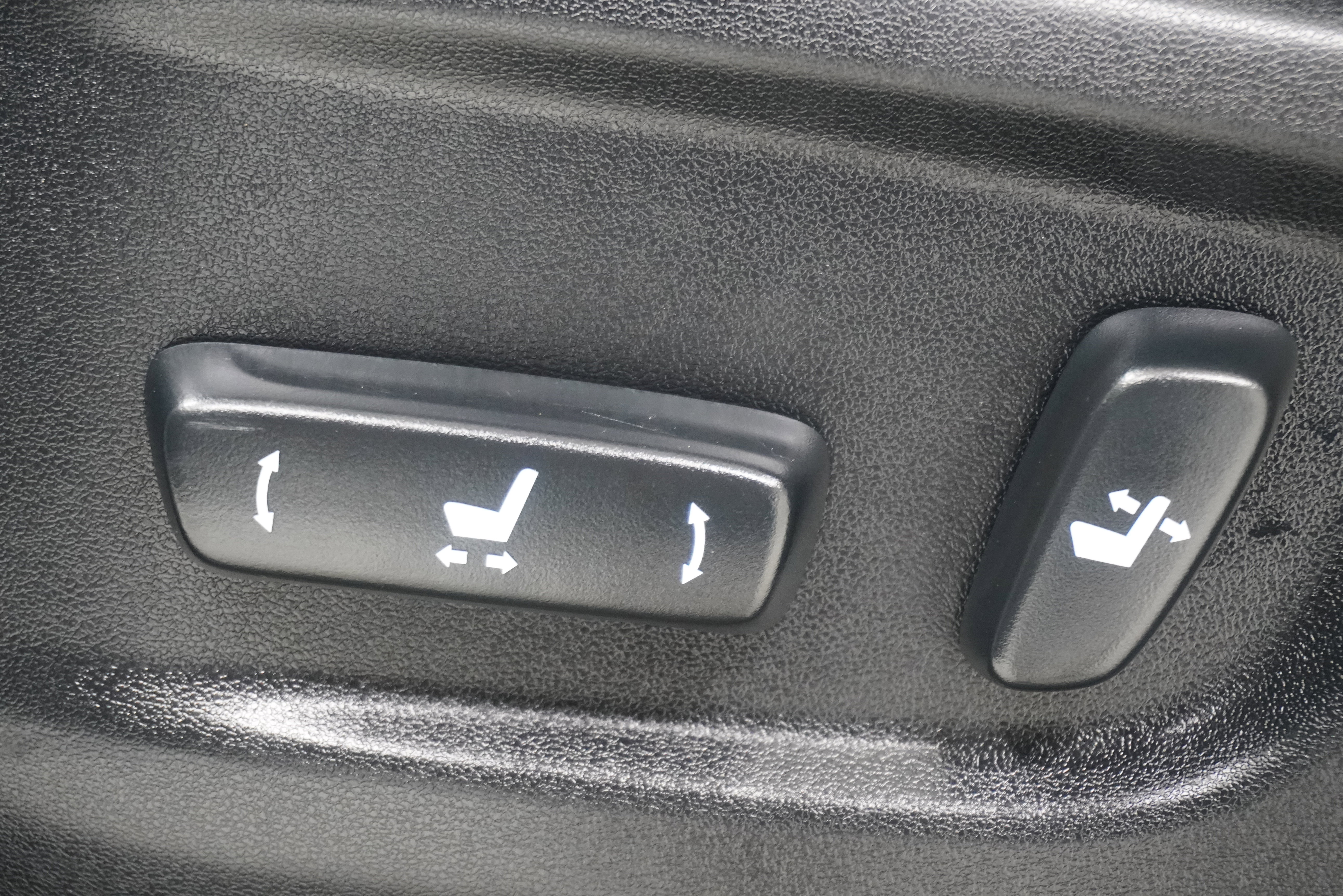 Used 2014 Lexus GX 460 AWD/4WD image 17