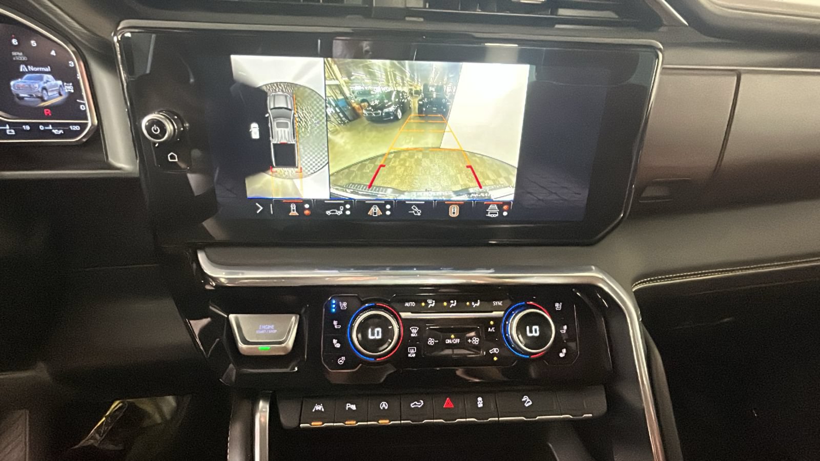 Used 2025 GMC Sierra 1500 Denali Ultimate AWD/4WD image 30
