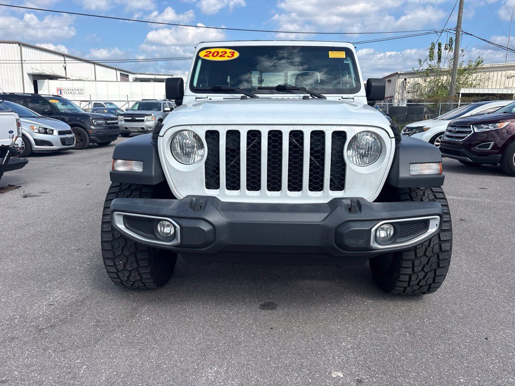 Used 2023 Jeep Gladiator Sport AWD/4WD image 8