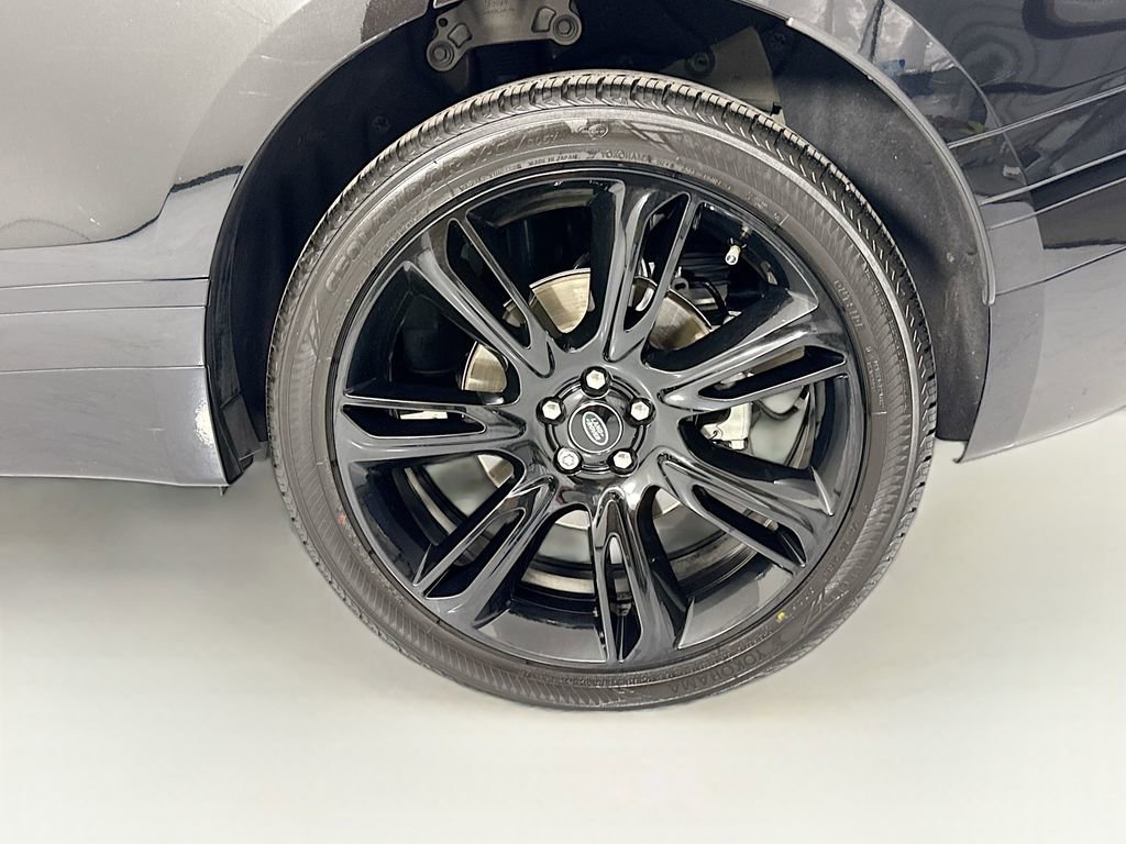 Used 2023 Land Rover Range Rover Velar R-Dynamic S AWD/4WD image 32