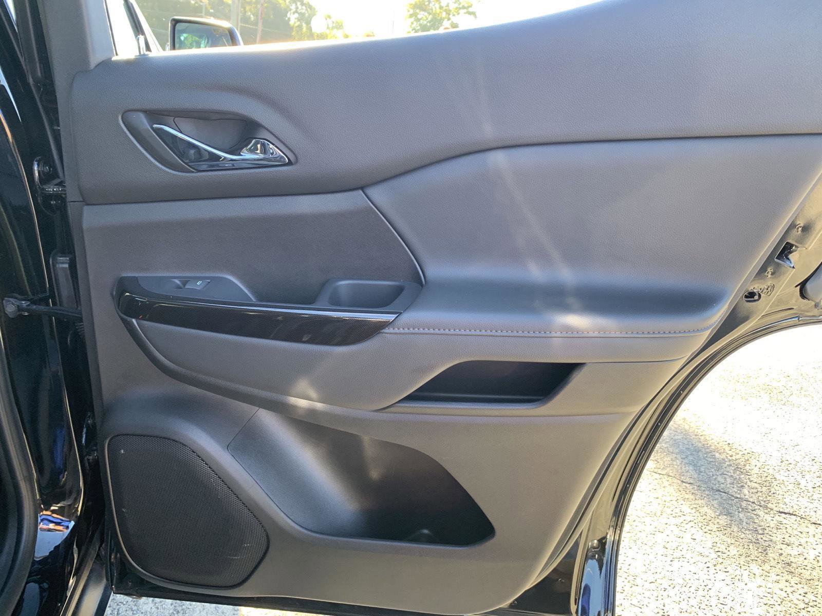 Used 2023 GMC Acadia AT4 w/ Technology Package image 36