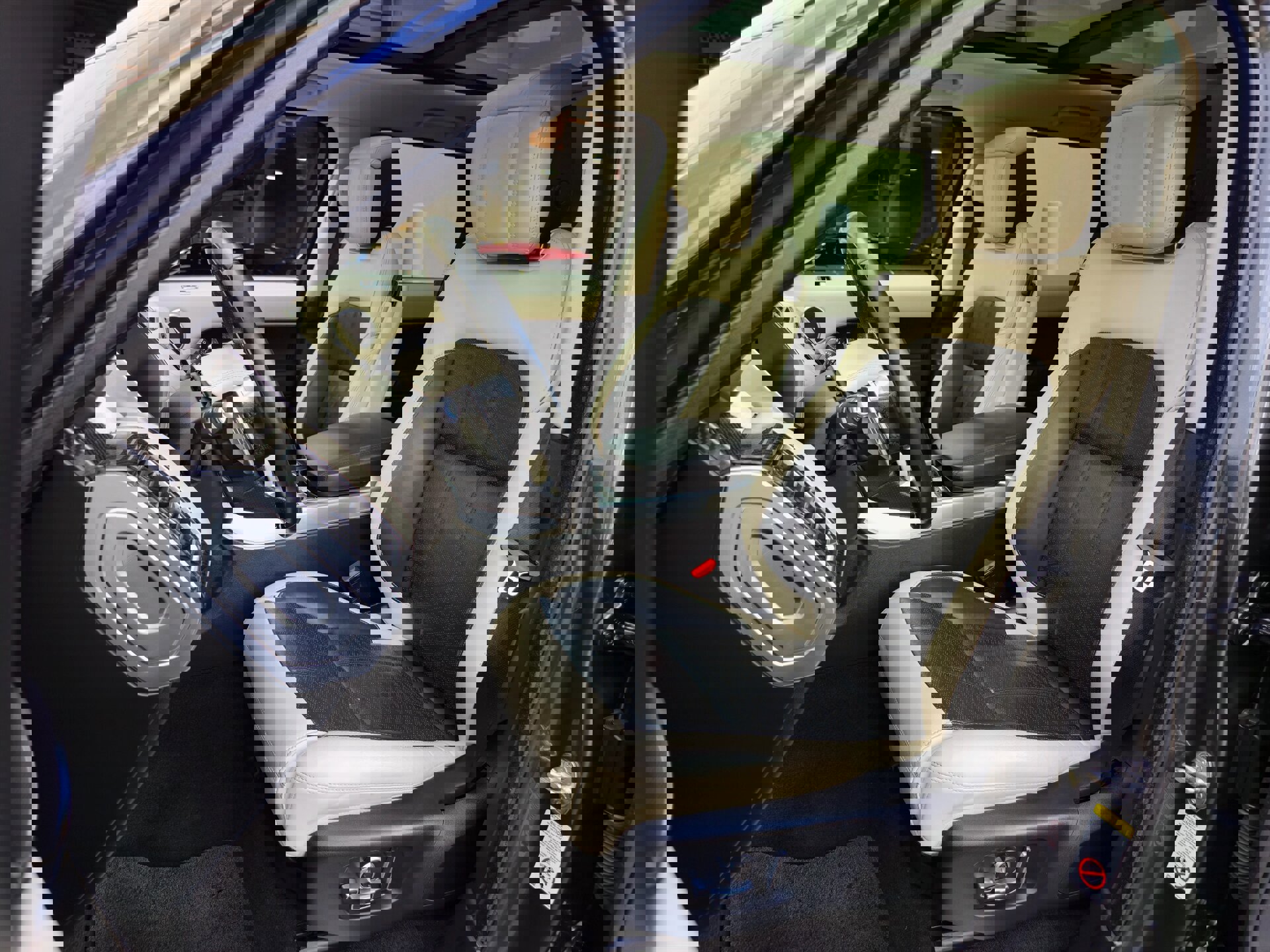 Used 2019 Land Rover Range Rover Sport HSE Dynamic image 14