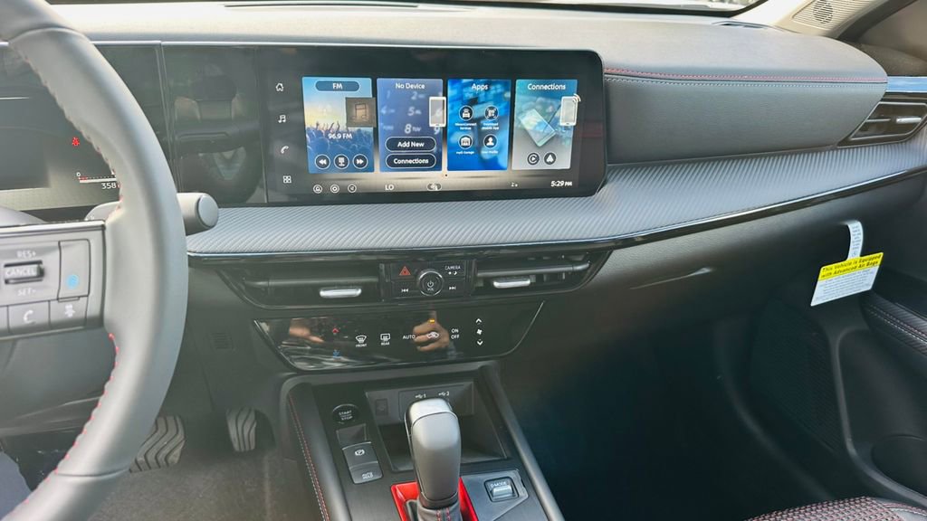 New 2026 Nissan Kicks SR FWD image 22