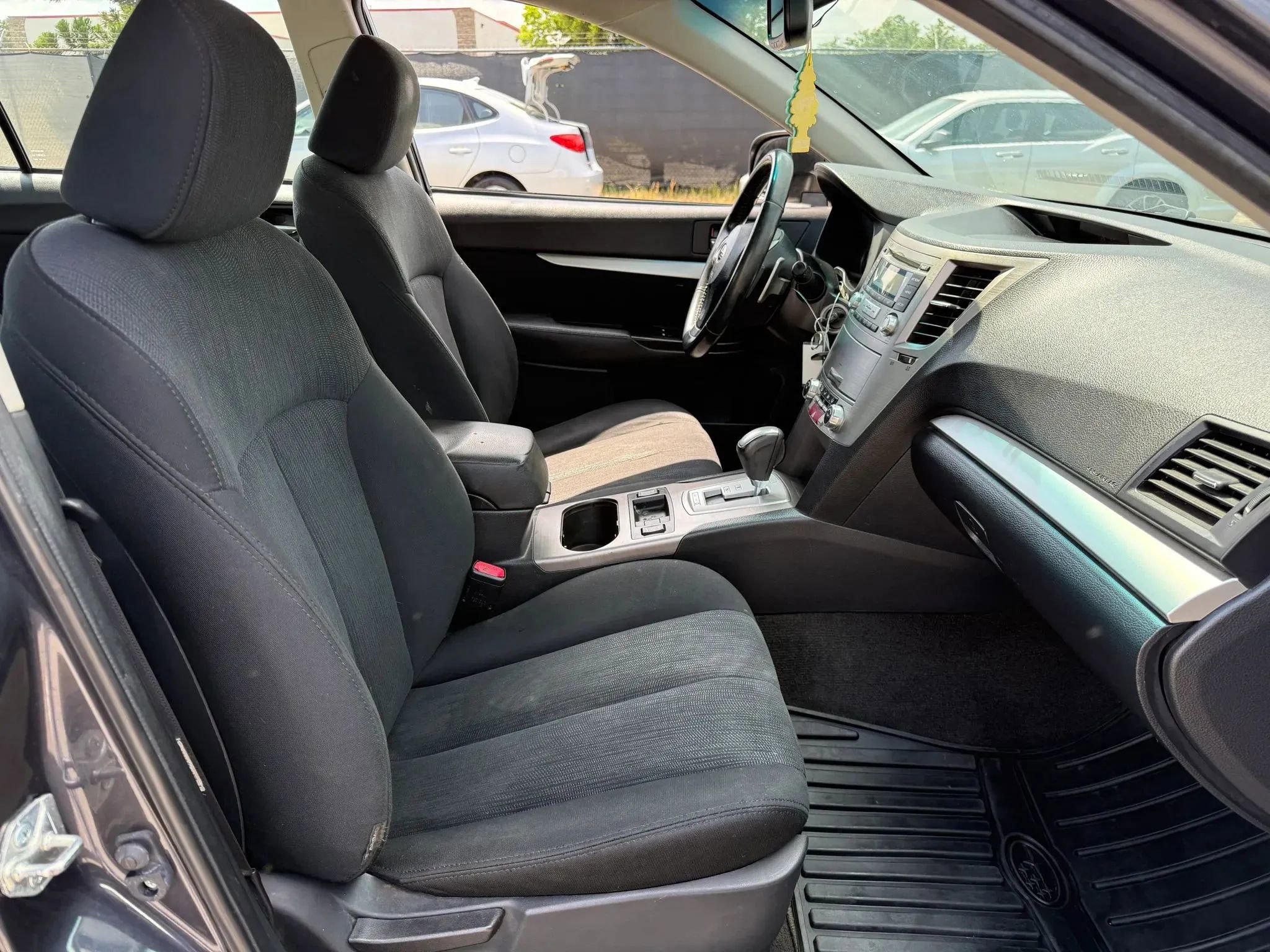 Used 2013 Subaru Legacy 2.5i Premium w/ All-Weather Pkg AWD/4WD image 18