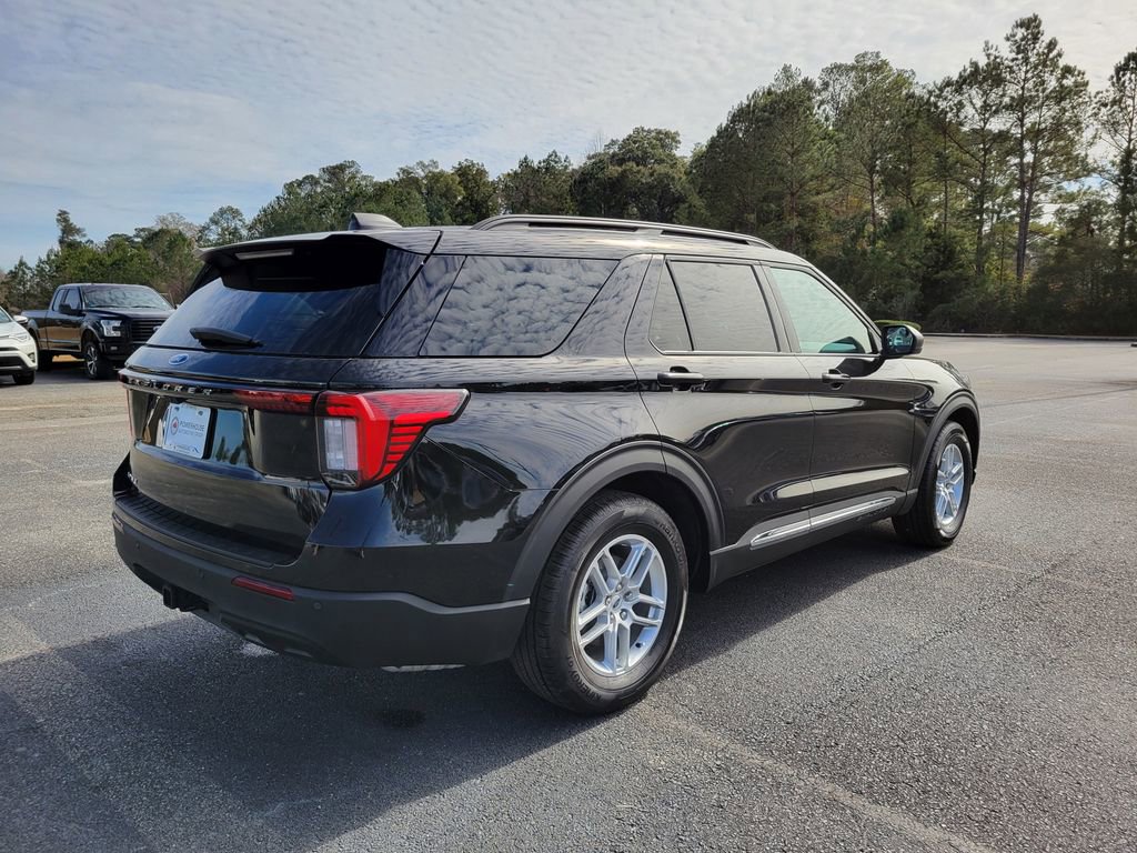 Used 2025 Ford Explorer Active image 5