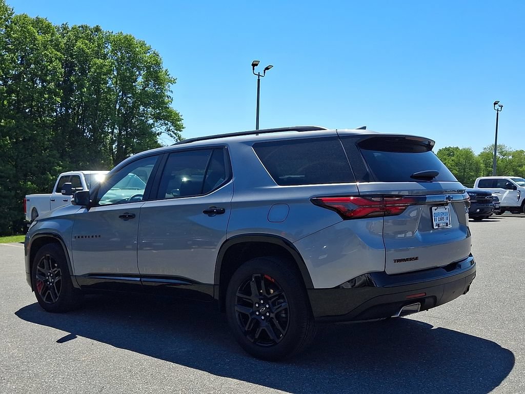 Used 2023 Chevrolet Traverse Premier w/ Redline Edition AWD/4WD image 4