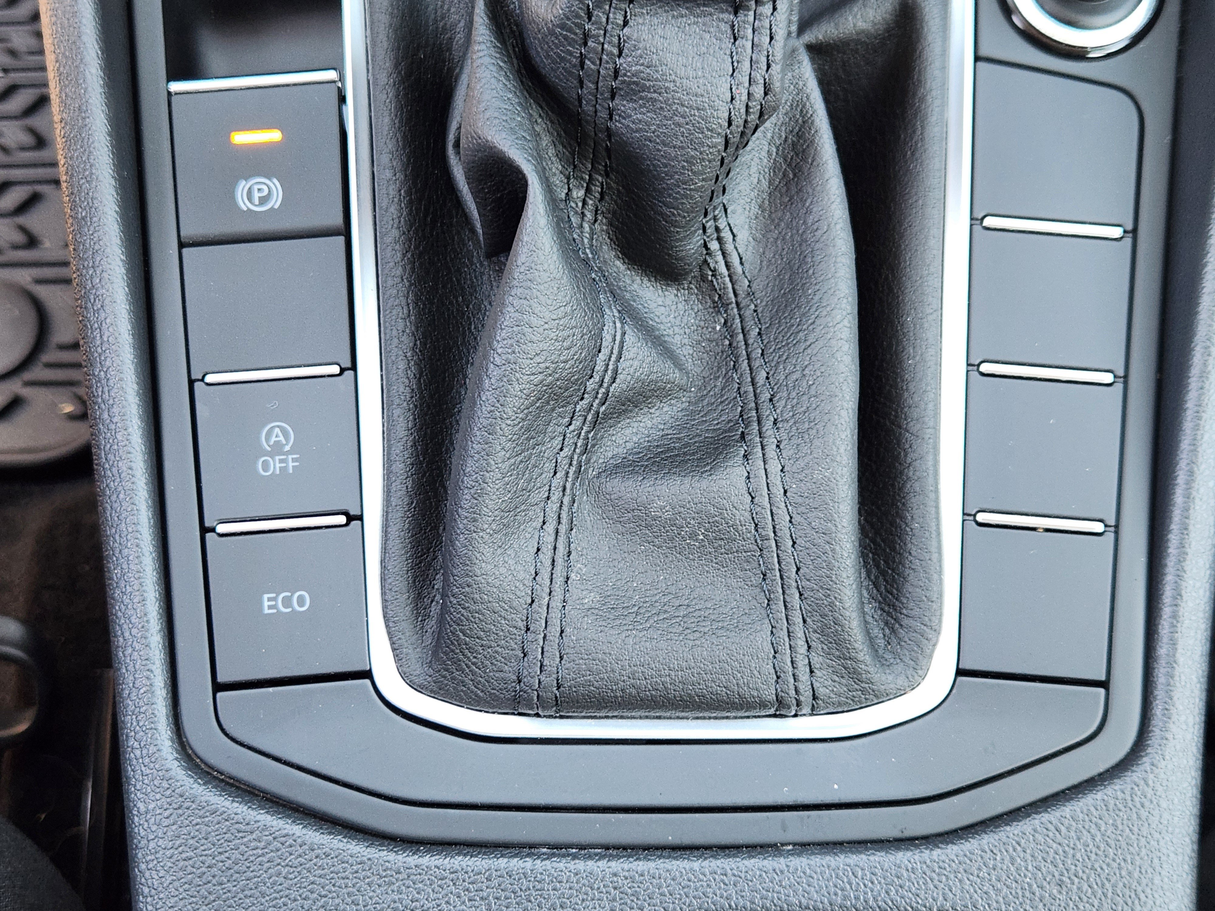 Certified 2023 Volkswagen Jetta S FWD image 21