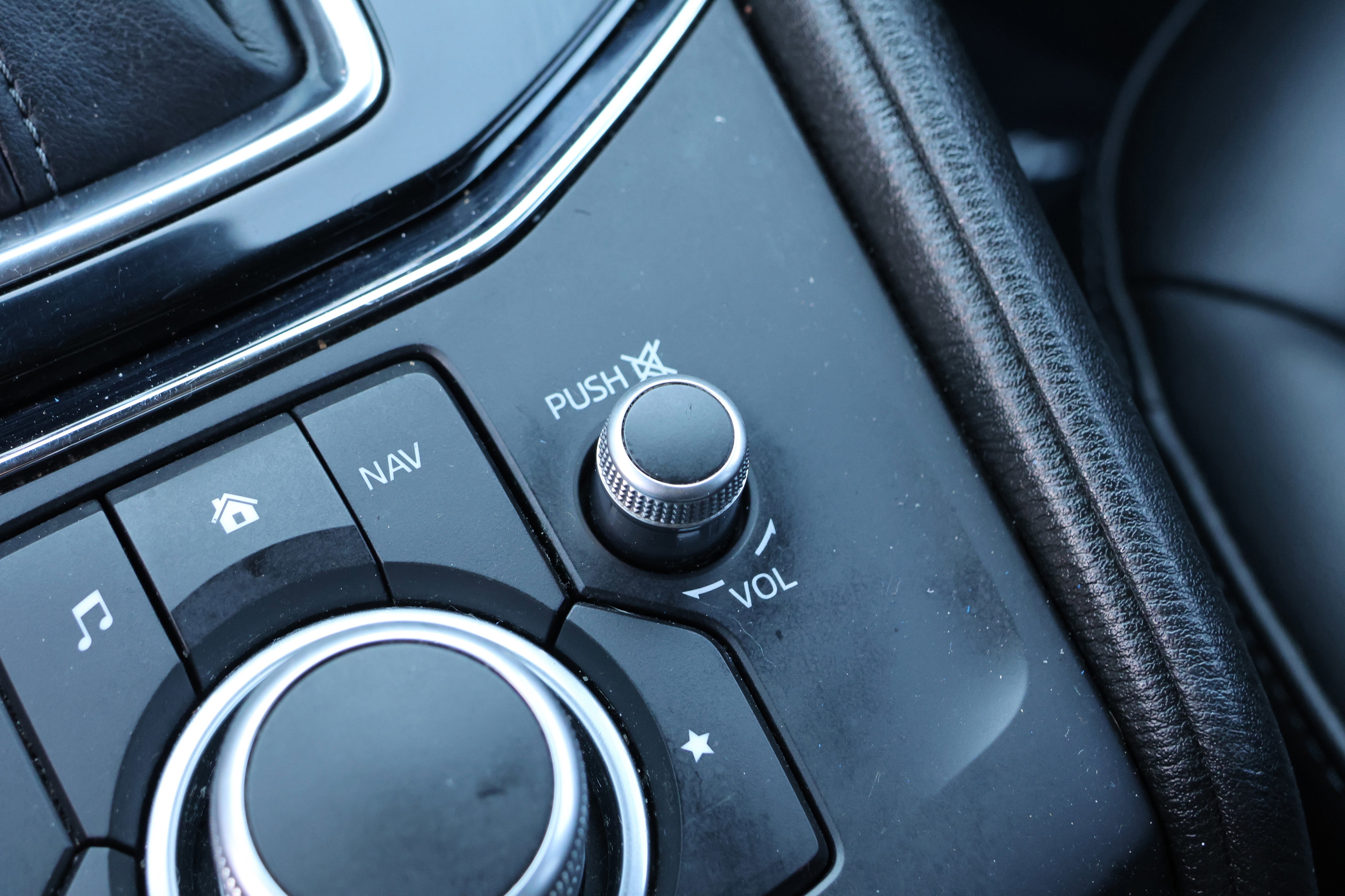 Used 2020 MAZDA CX-5 Touring image 30