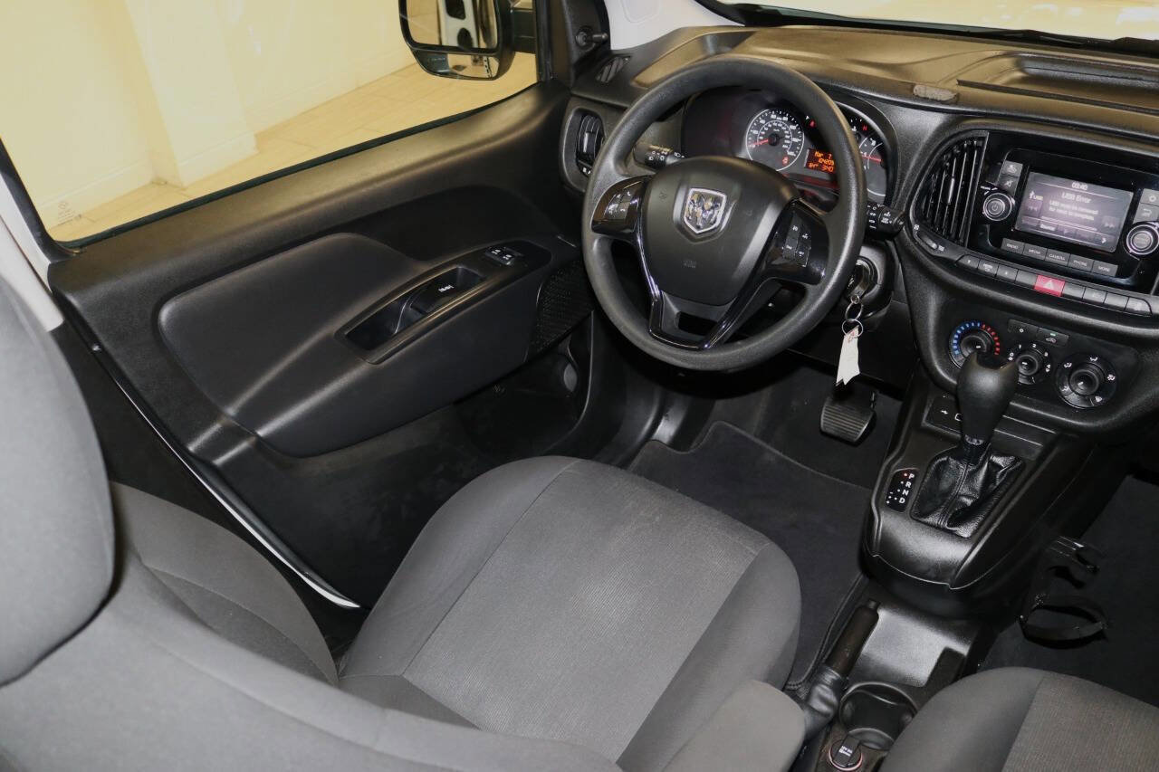 Used 2022 RAM ProMaster City Wagon w/ Lights & Wheels Group image 15