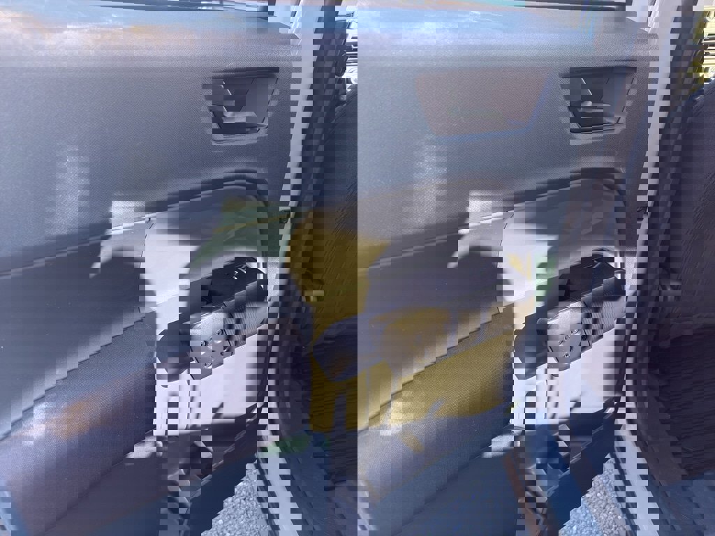 Used 2022 Ford Maverick XL w/ Equipment Group 100A Standard image 16