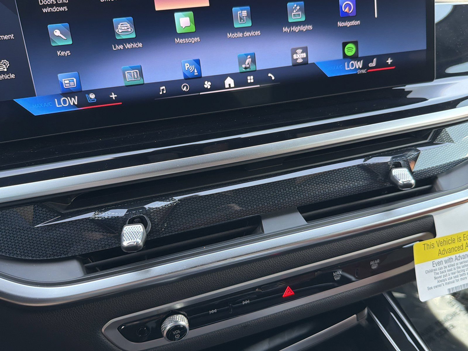 New 2026 BMW ALPINA XB7 AWD/4WD image 39